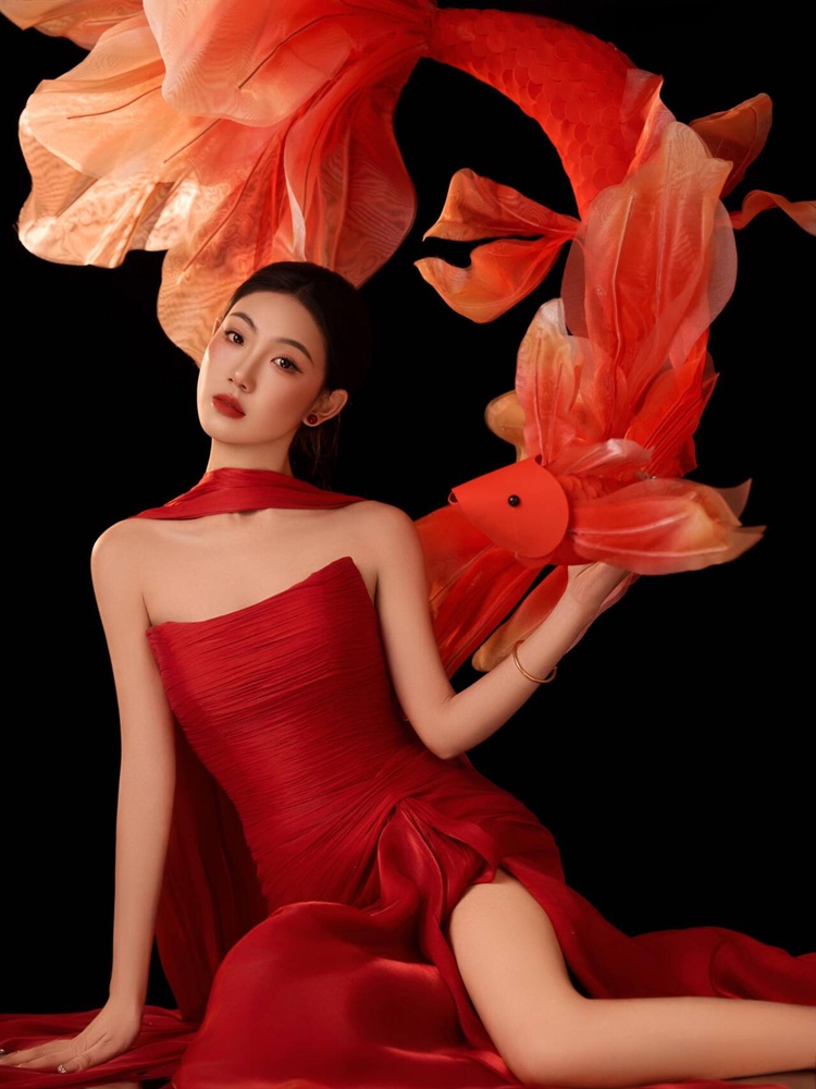 2026 Yeni Yıl Kırmızı Şanslı S - Ethnic Fashion Shoot incelemesi ve fiyatı